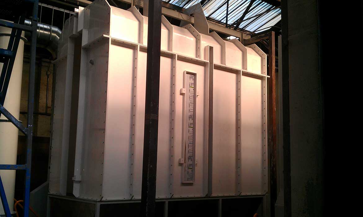Polypropylene sectional dry powder spray booth